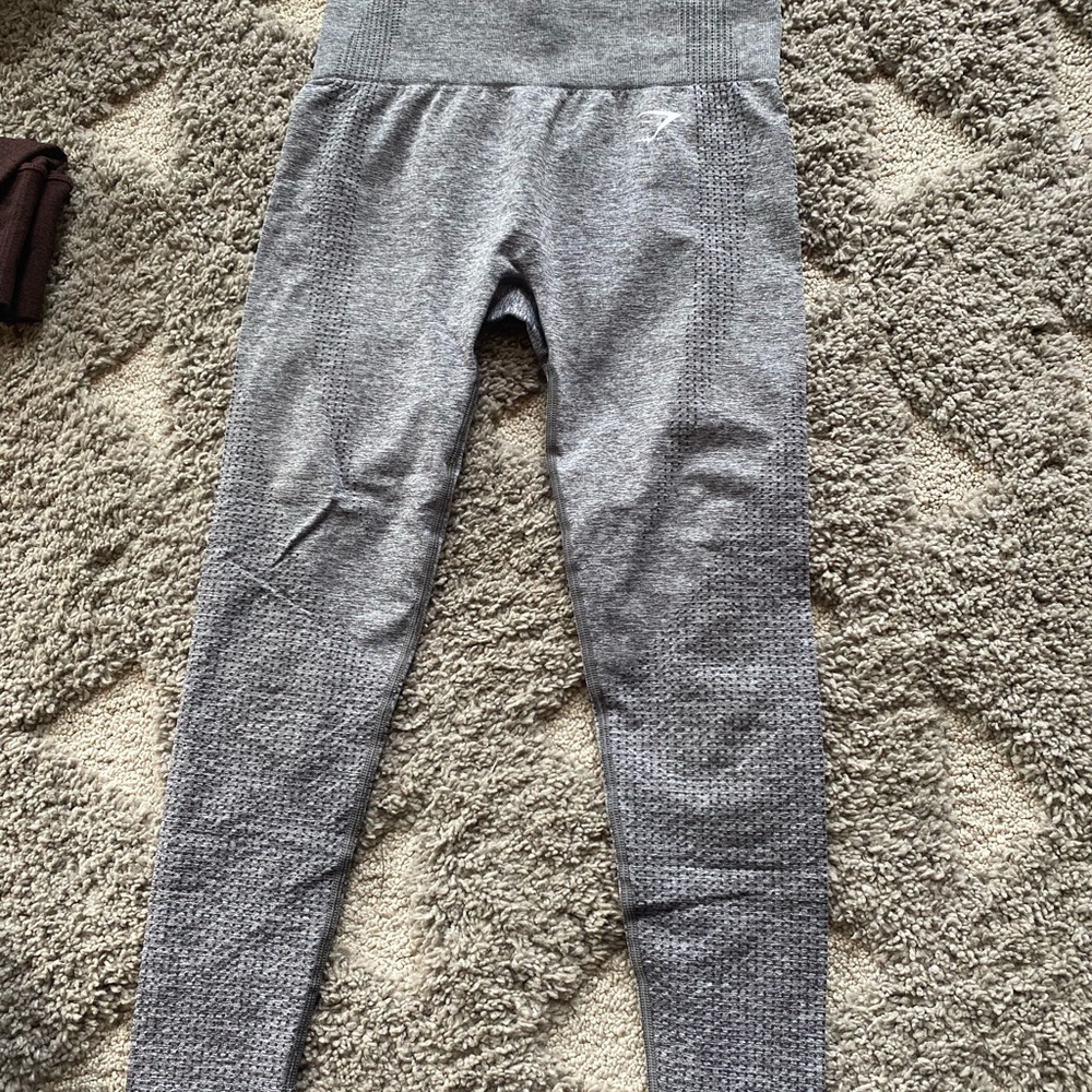 COPY - gray gymshark leggings